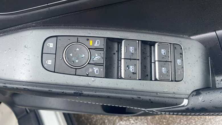 Nissan Qashqai 1.3 DiG-T MH 158 N-Connecta 5dr Petrol Hatchback